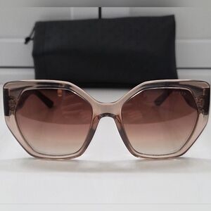 Guess Oversized Geometric Tortoiseshell Sunglasses | Gold Triangle Logo | NEW